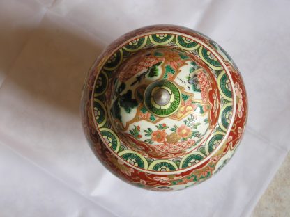 Large lidded Imari jar, 1840-1880 - Image 2