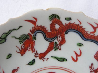 Small Imari plate with dragon and phoenix, 1690-1730 - Image 3