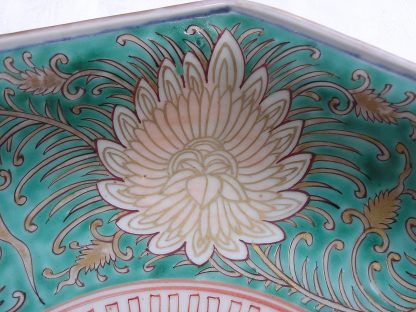 Large decagonal plate with "kirin", 1780-1820 - Image 3